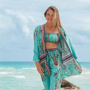 New Moda Baronessa Caftan- Size- L/XL- Color: light blue, green, pink.